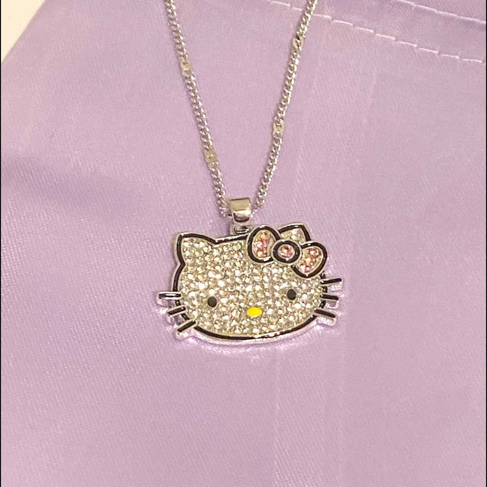 Luxury Hello Kitty necklace - Picture 7 of 12
